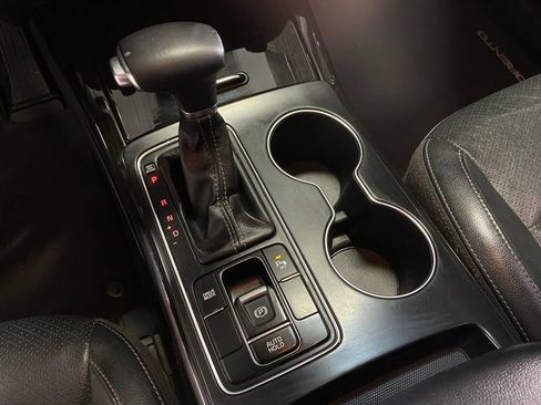 Used 2019 Kia Sorento EX FWD image 25