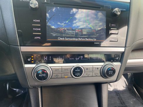 Used 2015 Subaru Outback 2.5i Limited image 29