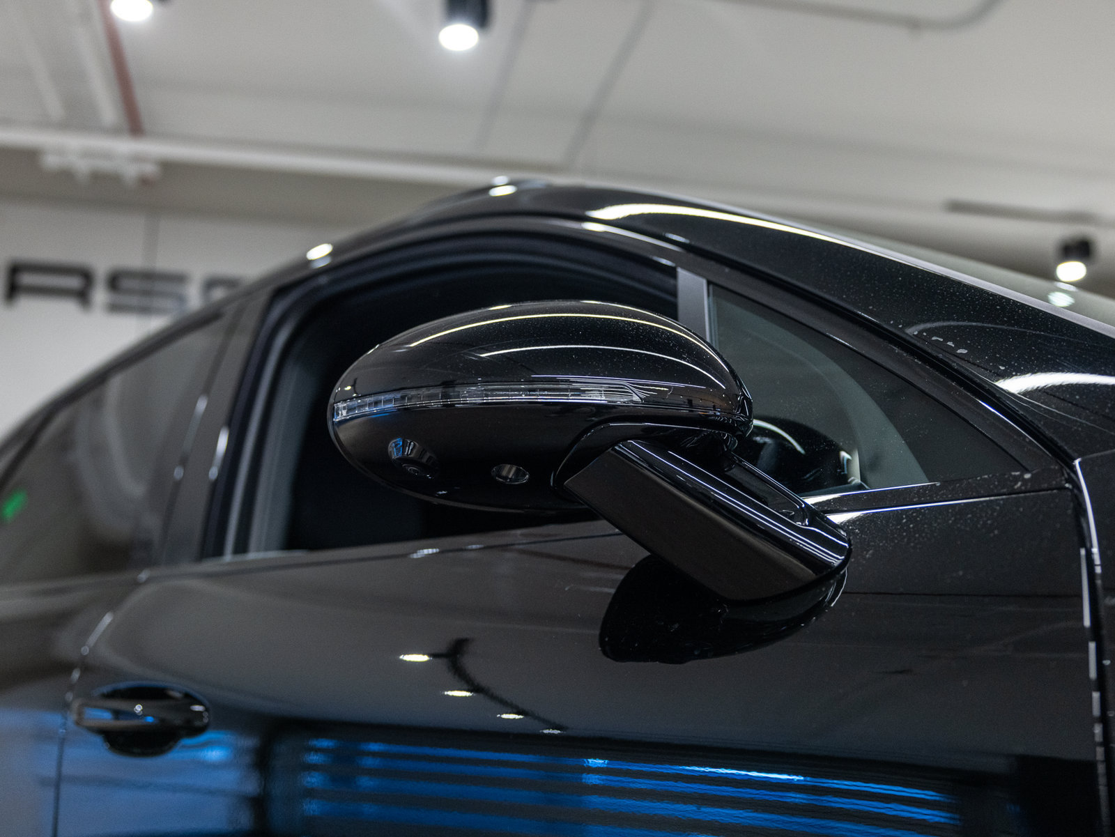 Used 2026 Porsche Macan AWD/4WD image 19