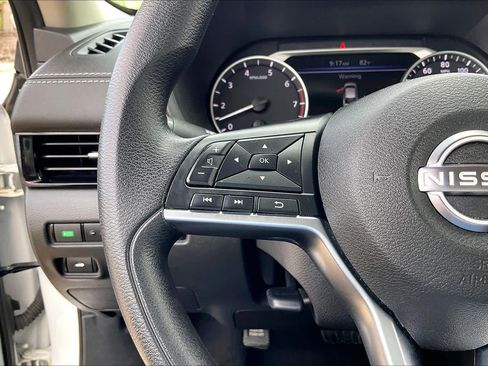 Used 2025 Nissan Sentra SV FWD image 24