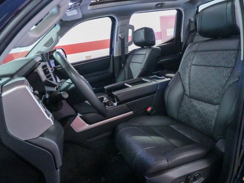 Used 2024 Toyota Tundra Limited AWD/4WD image 12