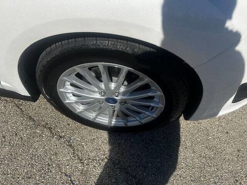 Used 2014 Ford C-MAX Energi SEL w/ Equipment Group 302A image 24