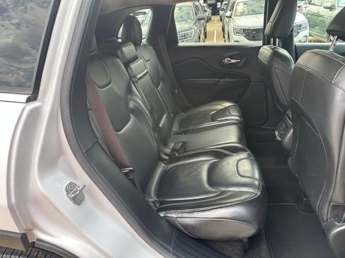 Used 2015 Jeep Cherokee Limited AWD/4WD image 22