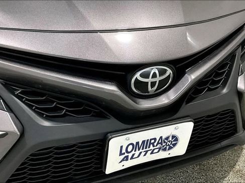 Used 2024 Toyota Camry SE image 32