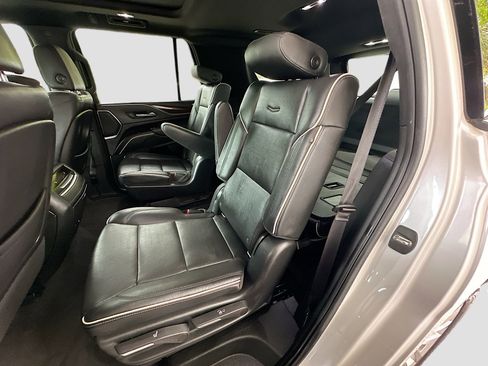 Used 2022 Cadillac Escalade Premium Luxury w/ Performance Package AWD/4WD image 26