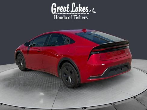 Used 2024 Toyota Prius LE image 3