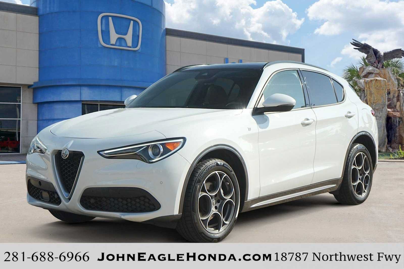 Used 2022 Alfa Romeo Stelvio Ti AWD/4WD image 1
