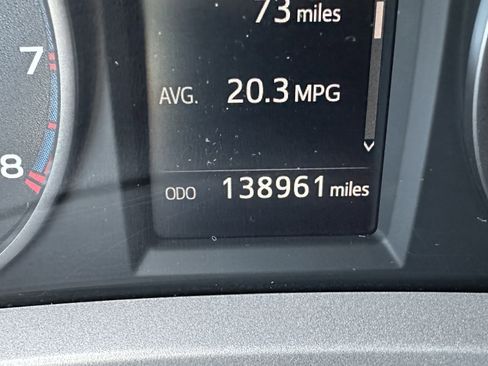 Used 2018 Toyota RAV4 LE image 23