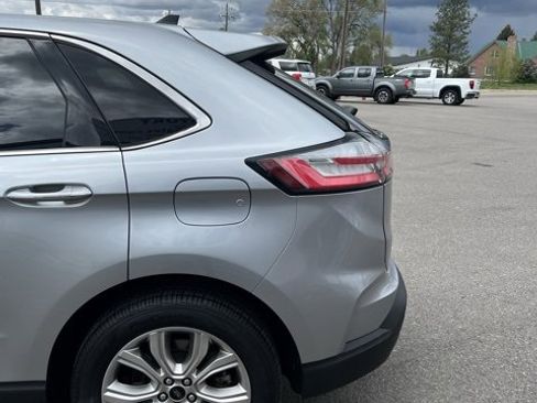 Used 2024 Ford Edge Titanium image 7