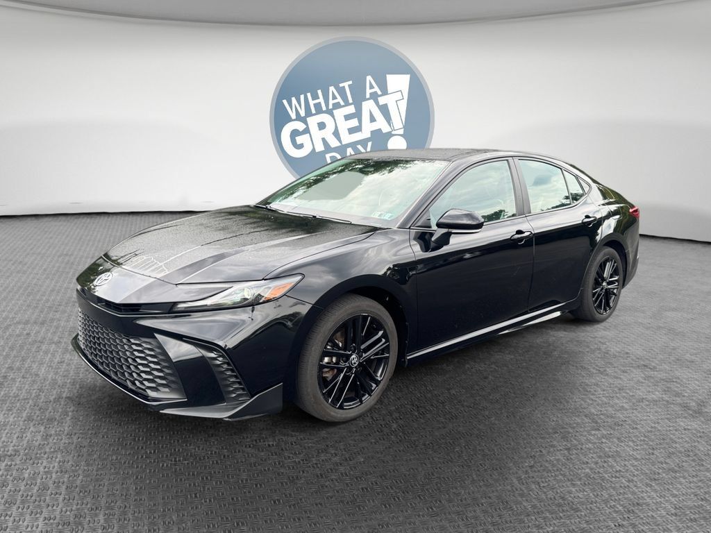 Used 2025 Toyota Camry SE w/ Convenience Package AWD/4WD image 8