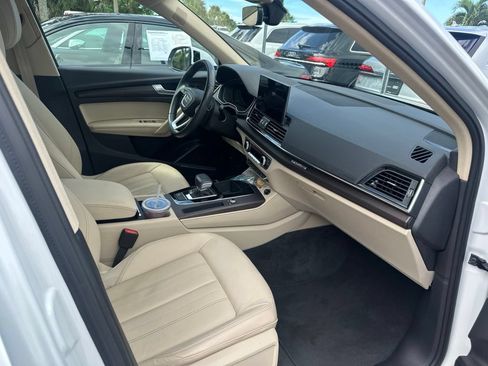 Certified 2022 Audi Q5 2.0T Premium Plus AWD/4WD image 3