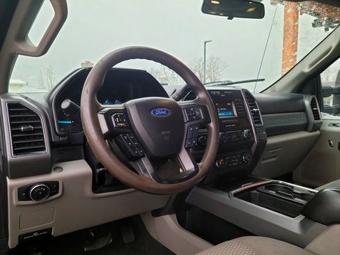 Used 2019 Ford F250 XLT image 9