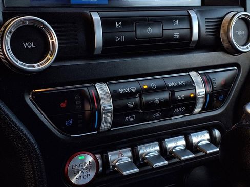 Used 2020 Ford Mustang Premium image 8