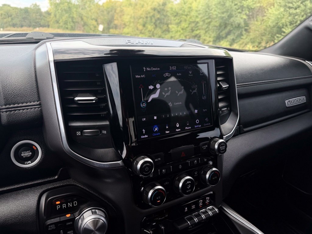Used 2020 RAM 1500 Laramie AWD/4WD image 29
