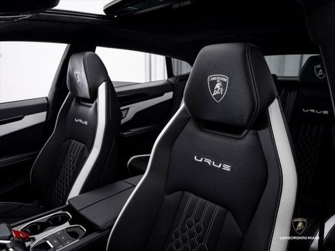 Used 2024 Lamborghini Urus S AWD/4WD image 30