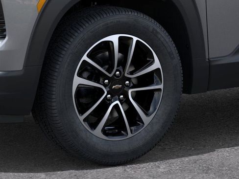 New 2026 Chevrolet TrailBlazer LT w/ Convenience Package FWD image 9