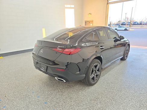 Used 2024 Mercedes-Benz GLC 300 4MATIC image 5