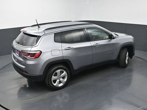 Used 2018 Jeep Compass Latitude w/ Safe & Security Group image 32