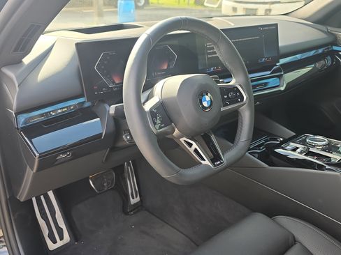 Used 2024 BMW 540i xDrive w/ Executive Package AWD/4WD image 23