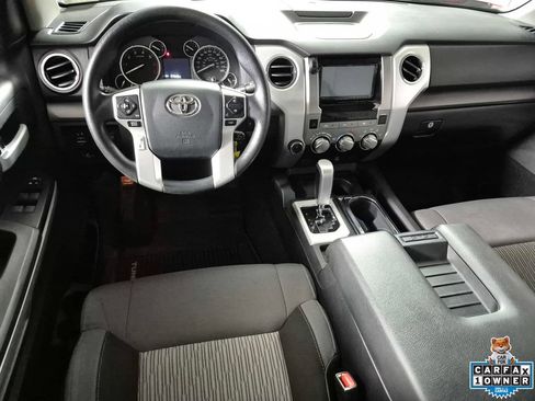 Used 2017 Toyota Tundra SR5 w/ SR5 Upgrade Package AWD/4WD image 10