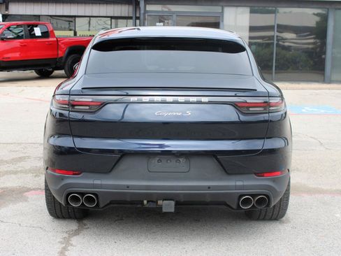 Used 2020 Porsche Cayenne S AWD/4WD image 5
