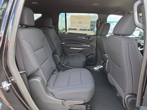 New 2026 Chevrolet Traverse LT w/ Driver Confidence Package FWD image 16