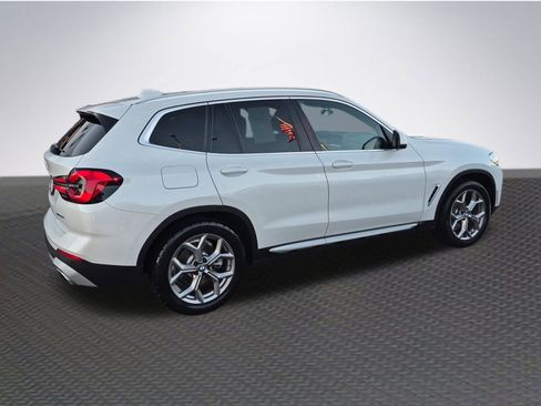 Used 2024 BMW X3 sDrive30i image 4