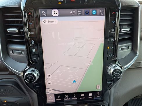 New 2026 RAM 2500 Laramie w/ Towing Technology Group image 22