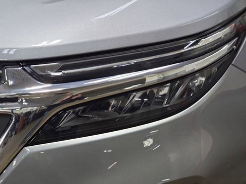 Used 2024 Chevrolet Equinox LT AWD/4WD image 34