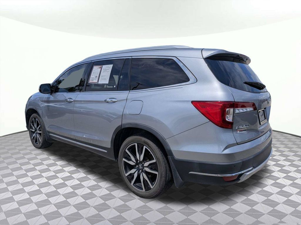 Used 2019 Honda Pilot Touring image 5