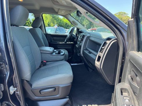 Used 2018 RAM 1500 ST w/ SXT Appearance Group AWD/4WD image 18