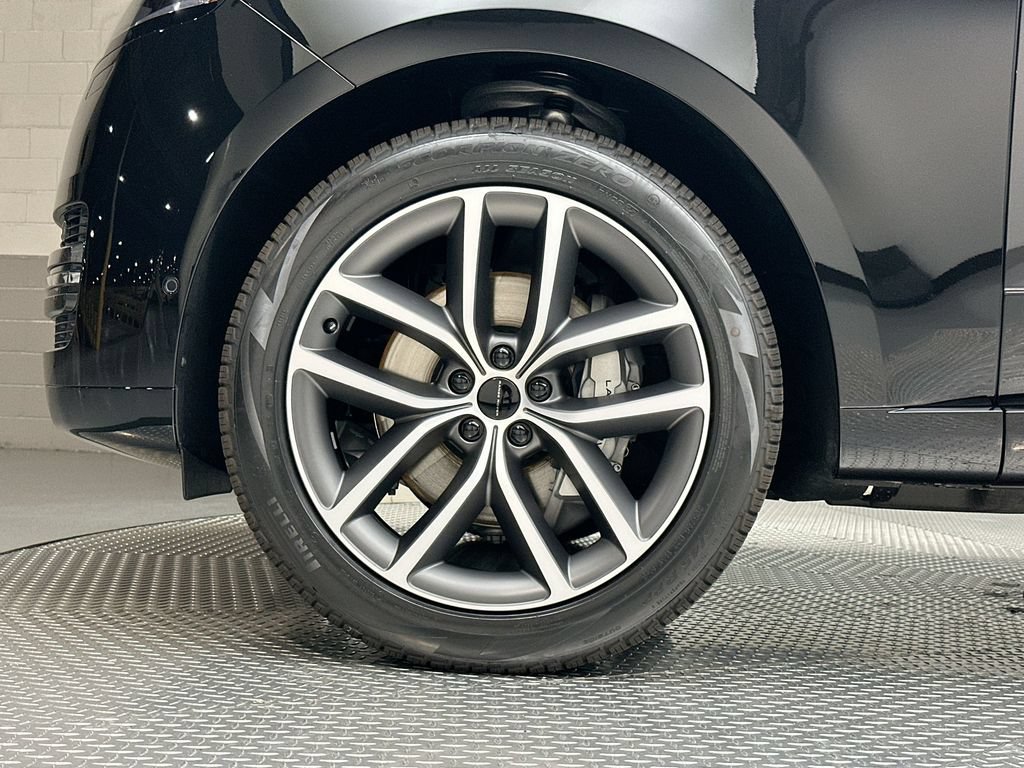 New 2026 Land Rover Range Rover SE AWD/4WD image 5