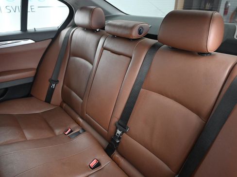 Used 2013 BMW 528i xDrive Sedan image 33