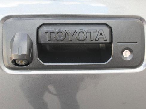 Used 2017 Toyota Tacoma SR w/ Tow Package AWD/4WD image 22