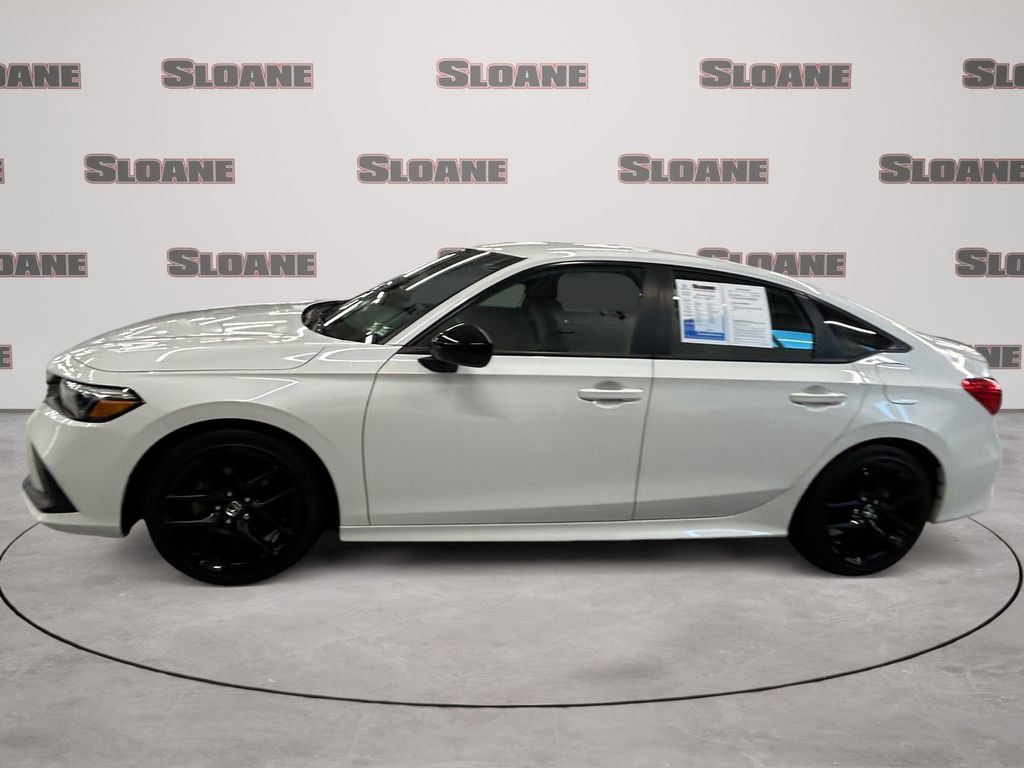 Used 2023 Honda Civic Sport image 2