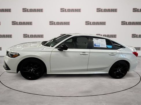 Used 2023 Honda Civic Sport image 2