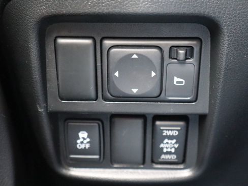 Used 2013 Nissan Juke NISMO image 28