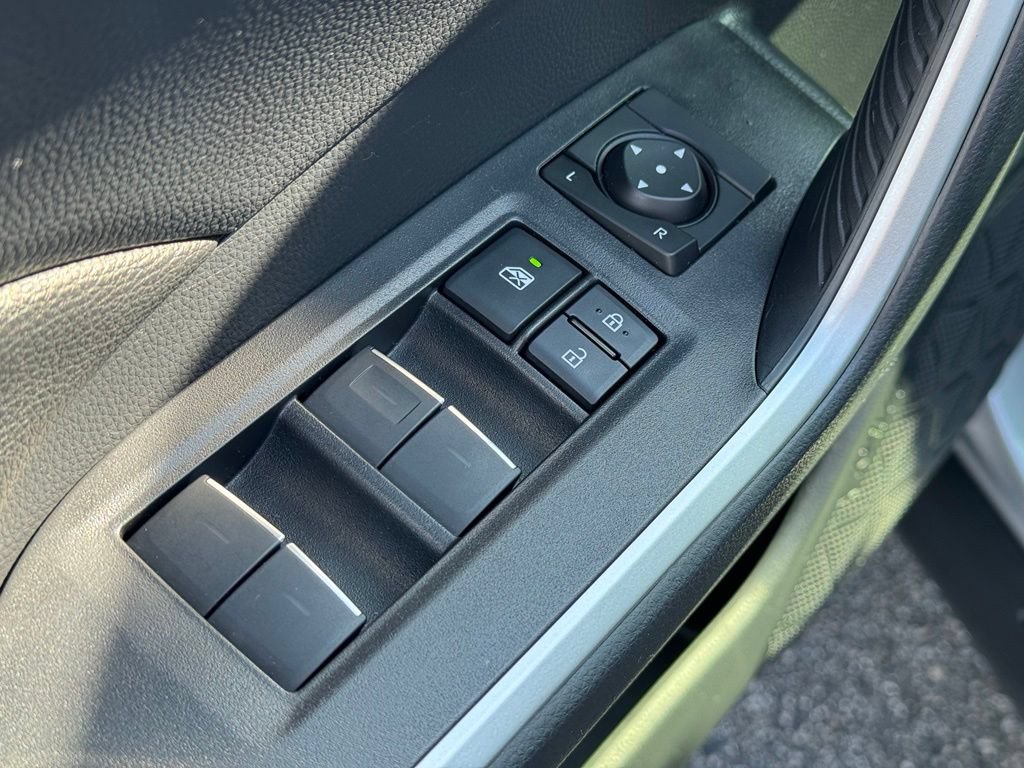 Used 2024 Toyota RAV4 XLE AWD/4WD image 14