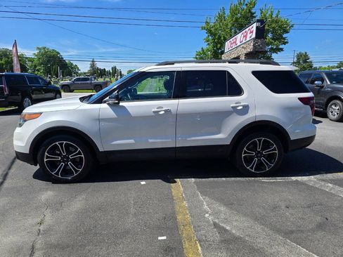 Used 2015 Ford Explorer Sport w/ Equipment Group 401A AWD/4WD image 6