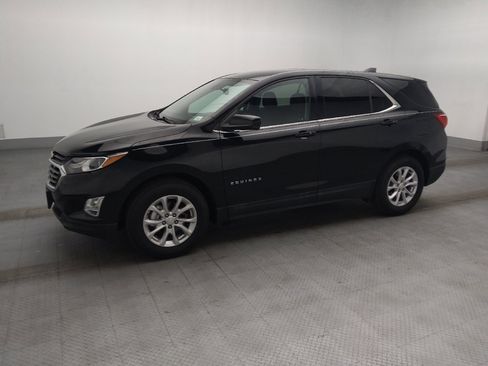 Used 2019 Chevrolet Equinox LT FWD image 2