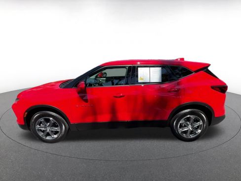 Used 2026 Chevrolet Blazer LT FWD image 7