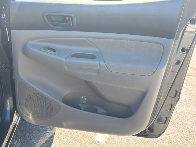 Used 2010 Toyota Tacoma 4x4 Double Cab image 17