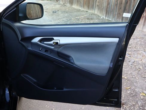 Used 2010 Toyota Matrix image 26