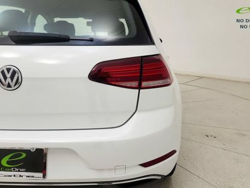 Used 2019 Volkswagen e-Golf SE w/ Driver Assistance Package FWD image 28