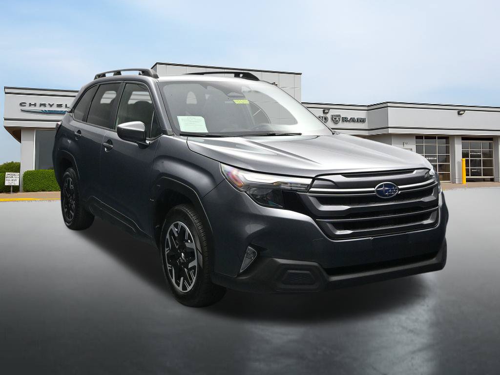 Used 2025 Subaru Forester Premium AWD/4WD image 7