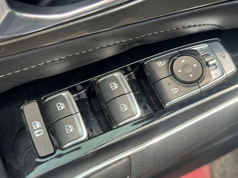 Certified 2022 Kia Sorento SX FWD image 18
