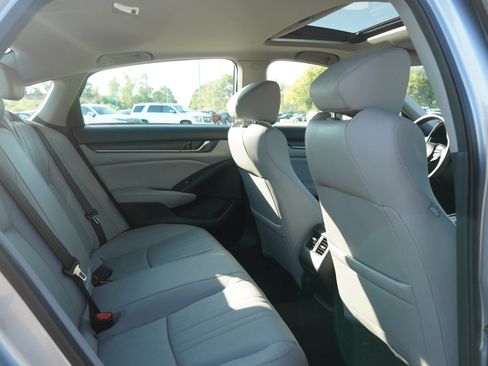 Used 2018 Honda Accord EX-L image 12