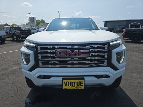 Used 2023 GMC Canyon Denali AWD/4WD image 2