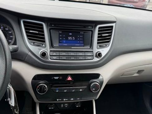 Used 2018 Hyundai Tucson SE FWD image 27