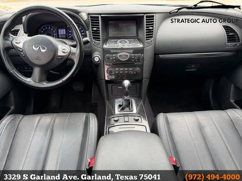 Used 2017 INFINITI QX70 3.7 image 9